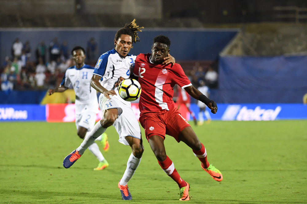 Canadiense Davies listo para jugar contra Jamaica
