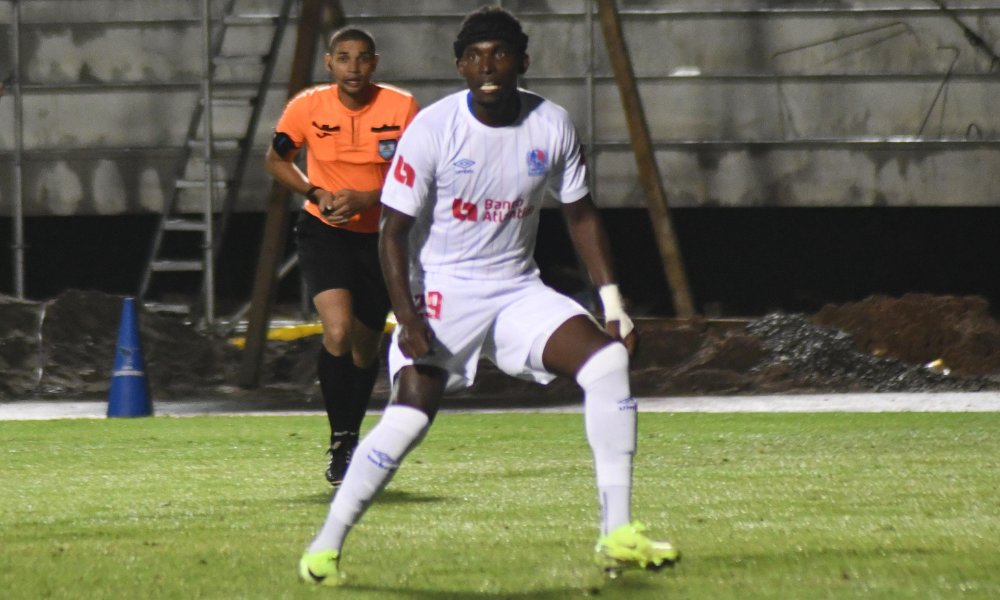 Alberth Elis regresa, Small marca el gol del triunfo en el clásico y Zelaya se despide en Centroamérica  