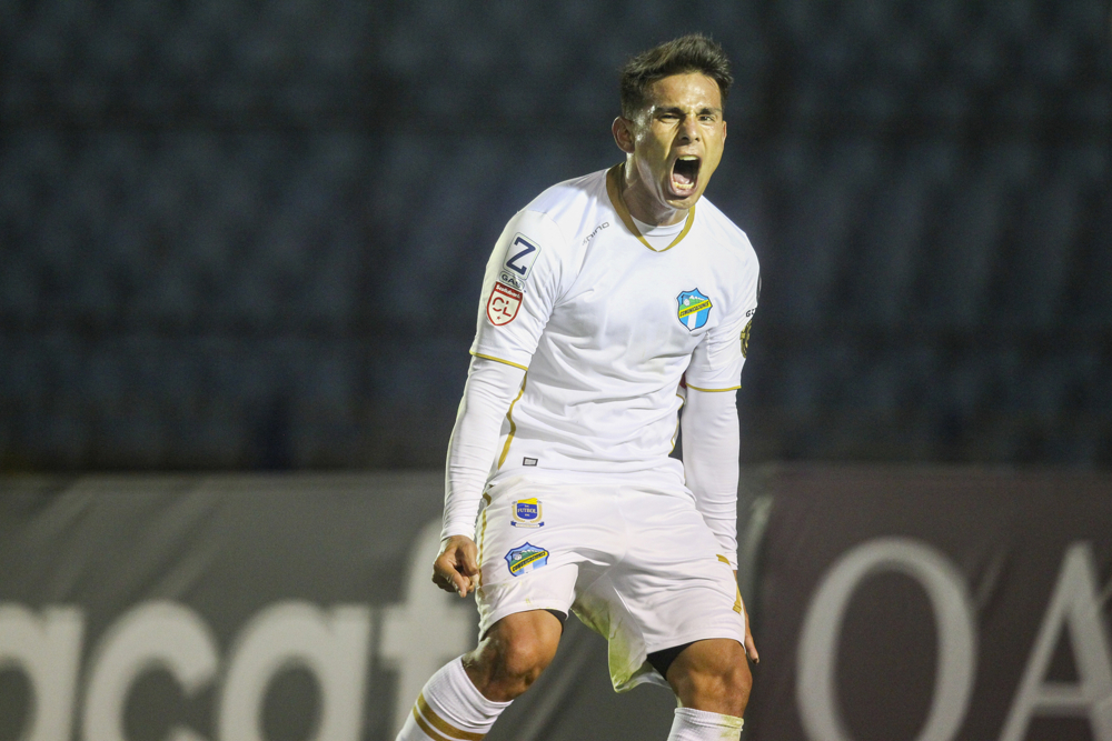 Goles de Lezcano y Awuah destacan en las semifinales de ida 