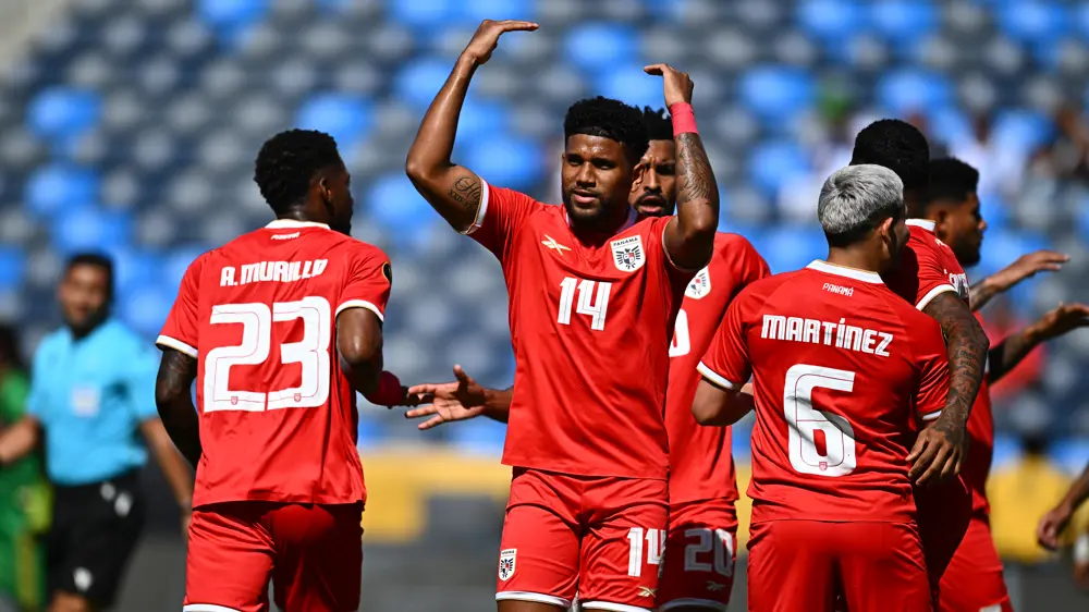 Doblete de Díaz marcó camino del triunfo de Panamá sobre Guadalupe