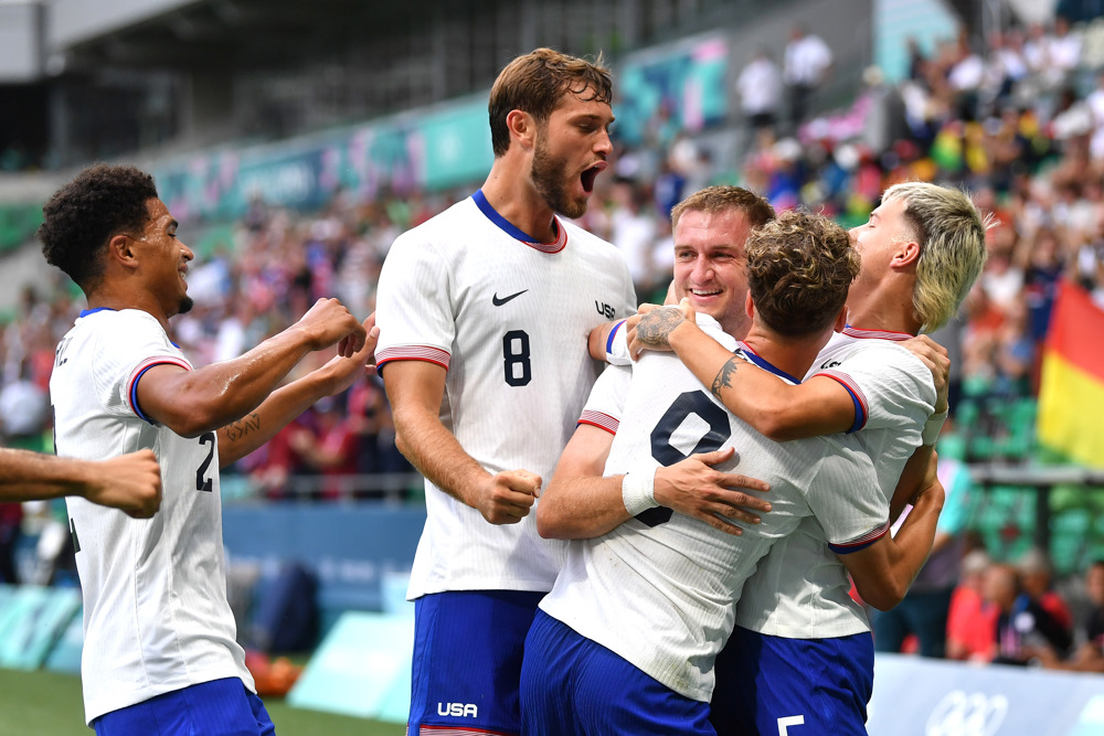 EE. UU. avanzó a los cuartos de final en el fútbol masculino en París 2024


