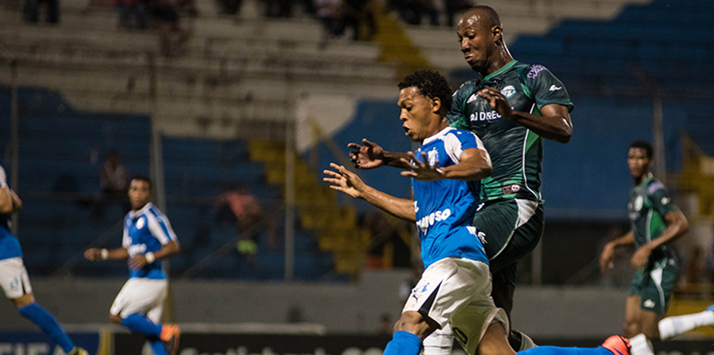 Honduras Progreso venció a W Connection, tomó el mando del Grupo A