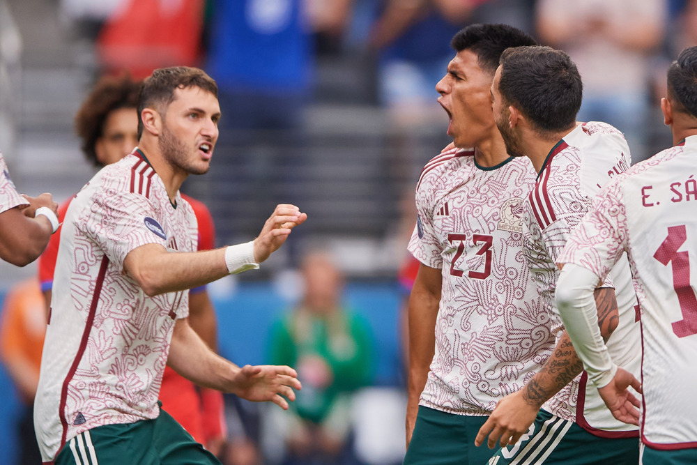 Early Gallardo goal holds up for Mexico against Panama 
