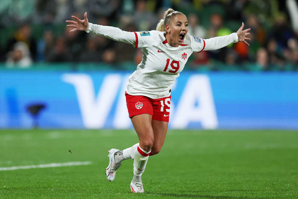 Leon goal completes Canada comeback victory over Ireland