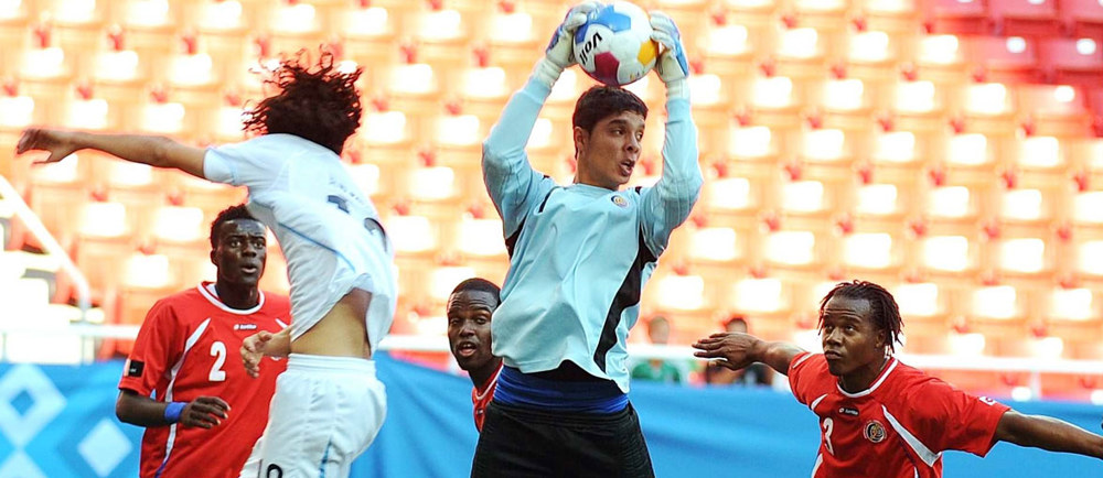 Saprissa acquires GK Briceño