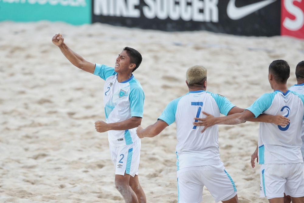 Mexico, U.S. El Salvador and Guatemala reach semis
