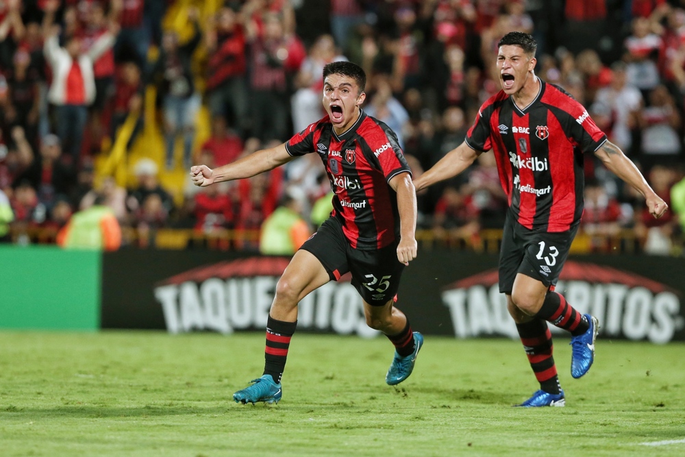 Alajuelense wins fourth straight to remain unbeaten in Central American Cup