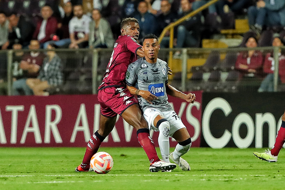 Gol de Javon East da triunfo al Saprissa sobre Cartaginés