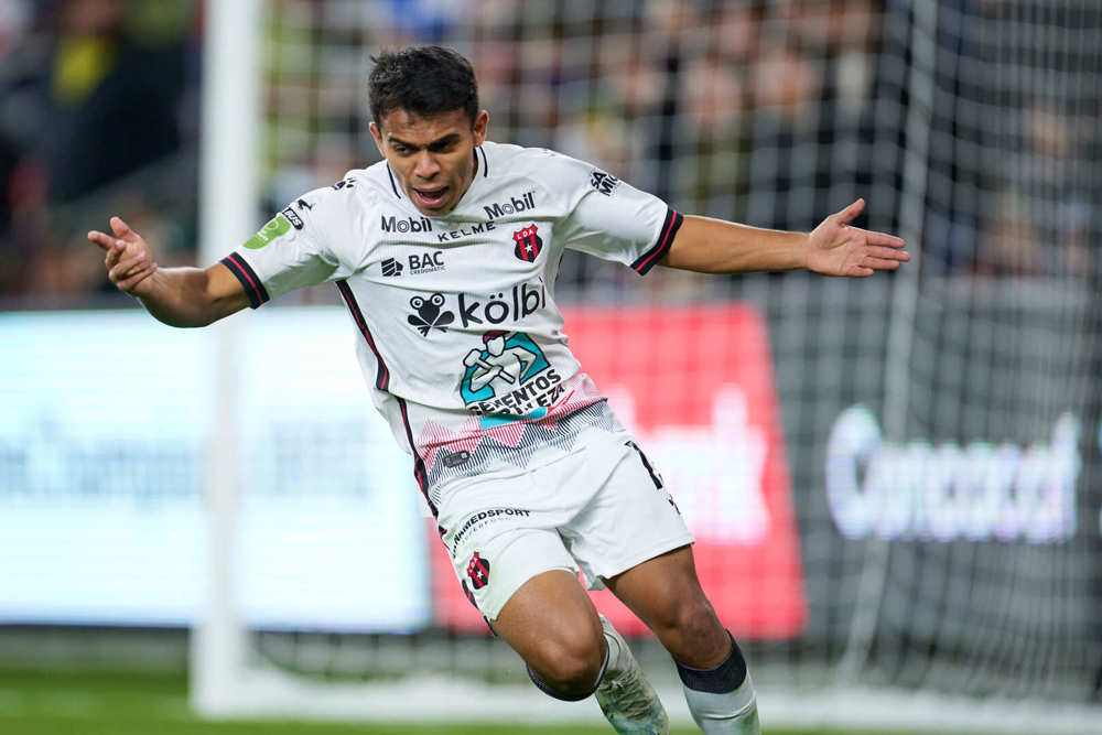 LAFC overcome valiant Alajuelense effort to reach next round