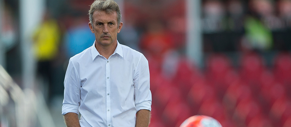 Roca renunció como entrenador de El Salvador