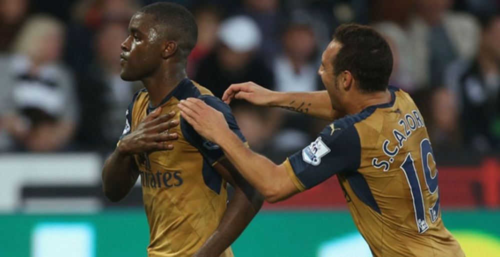 Costarricense Campbell anotó su primer gol con el Arsenal