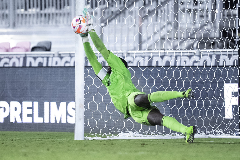 Archibald, Gravillon and Abelinti headline Prelims Best XI 