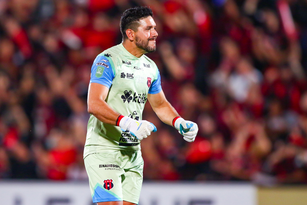 Moreira ganó Premio al Mejor guardameta de la SCL 2022