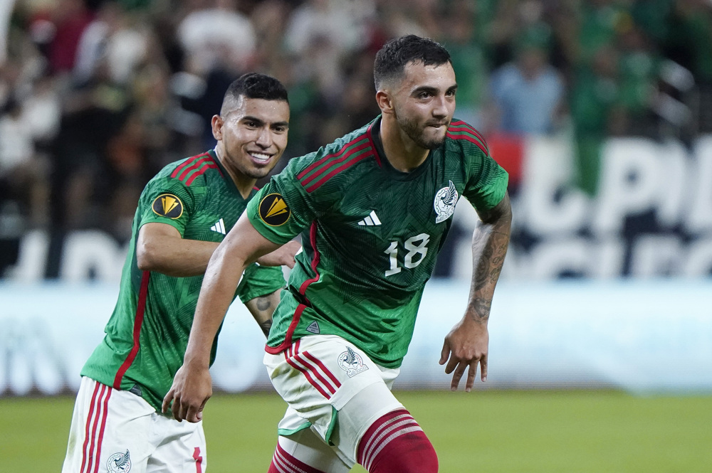 Mexico muscle way into Final with commanding win vs. Jamaica
