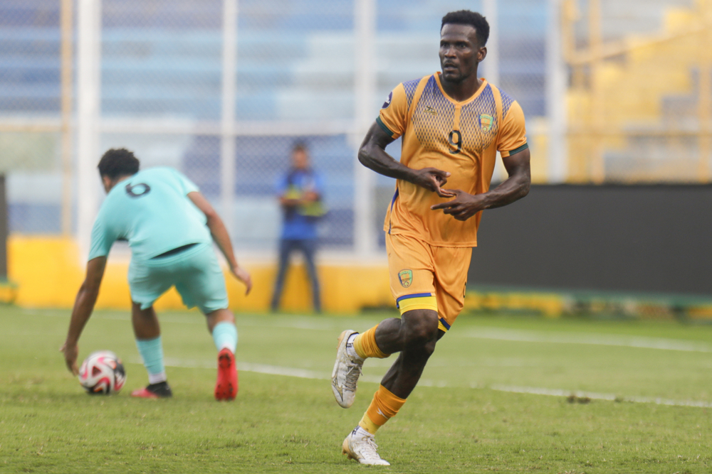 Stewart strike keeps Saint Vincent and the Grenadines alive for top spot 