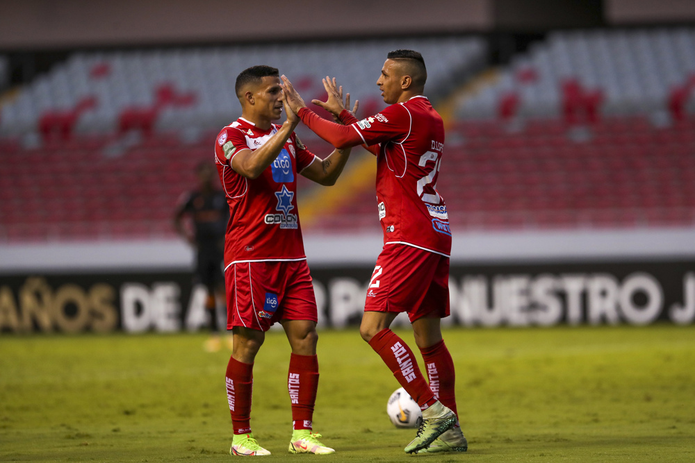 Santos de Guápiles viajó motivado previo al partido de vuelta de cuartos de final SCL 