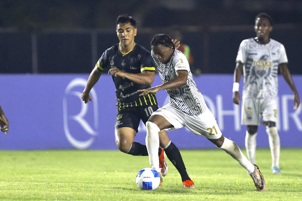 Cavalier, Moca meet in must-win second leg in semifinals of Caribbean Cup